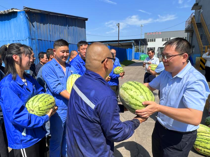 选煤公司：夏日送清凉 关怀沁人心-1.png
