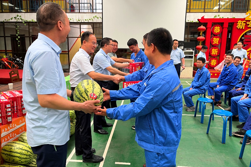 选煤公司：夏日送清凉 关怀沁人心-2.png