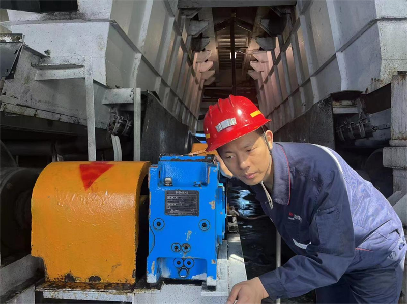 选煤公司韩家湾选煤厂：严防严抓严管，筑牢安全生产“新防线”-1.png