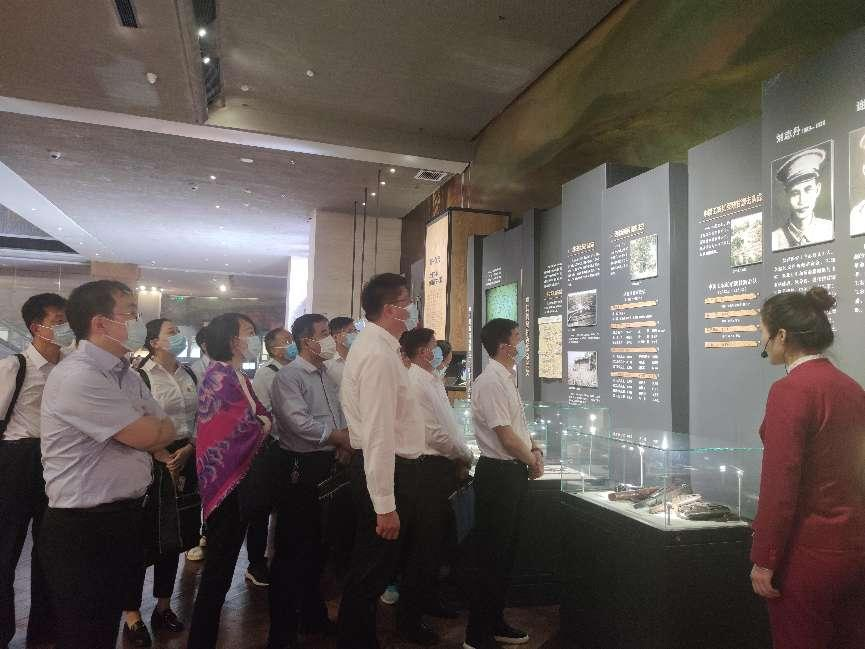 公司组织党员赴照金红色教育基地参观学习.png