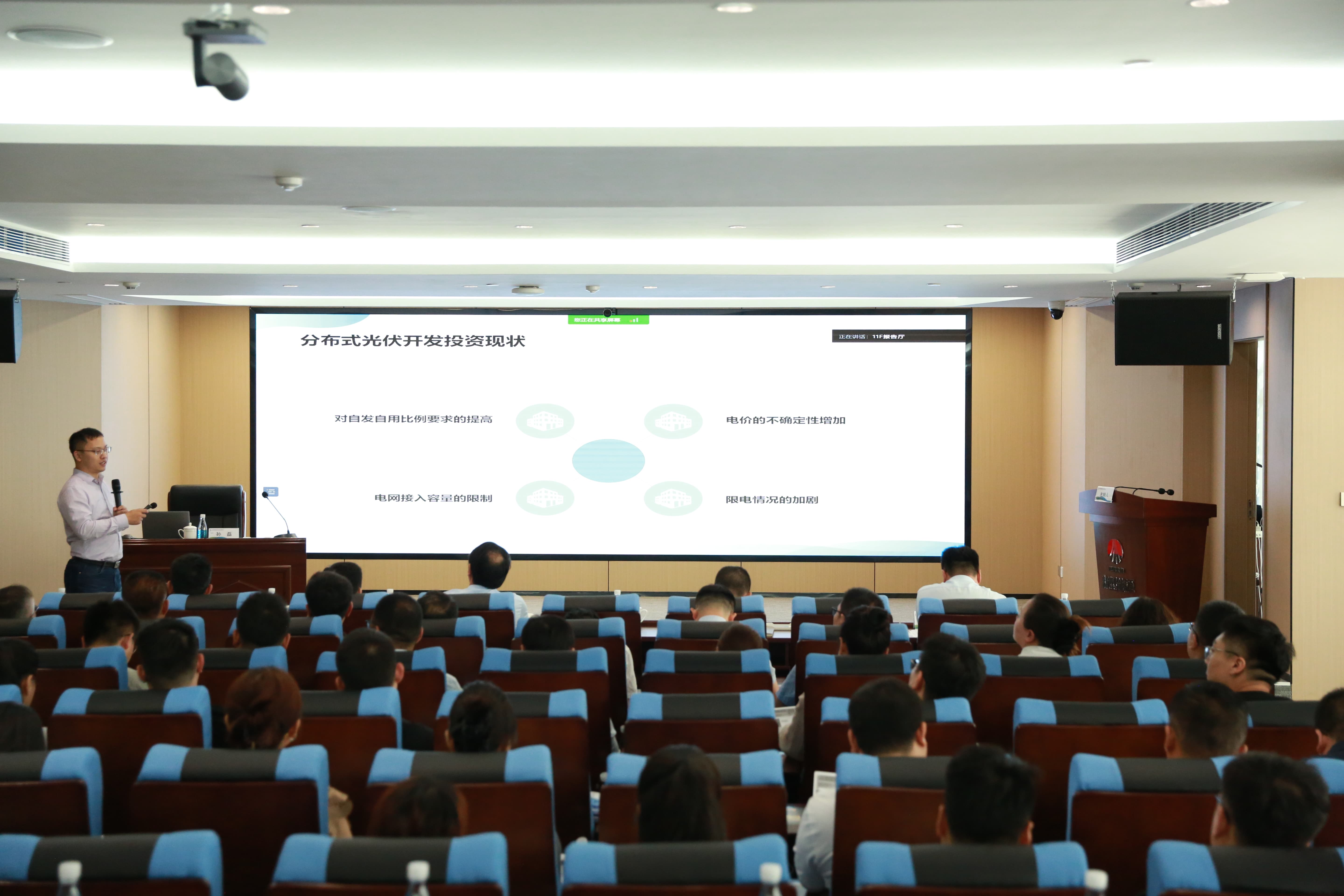B20A4661(1)_compressed.jpg