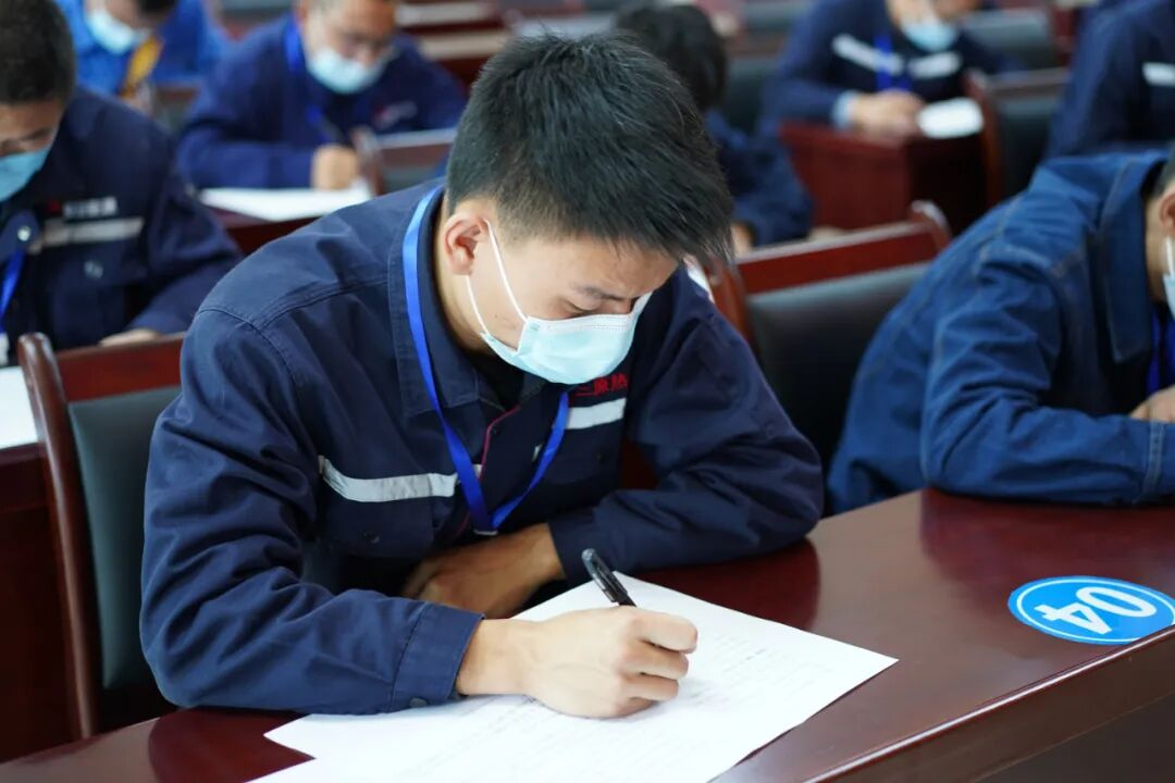 291761700519714642.png 640 (1).png